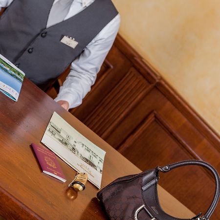 La Vecchia Fonte Boutique Hotel Палау Экстерьер фото