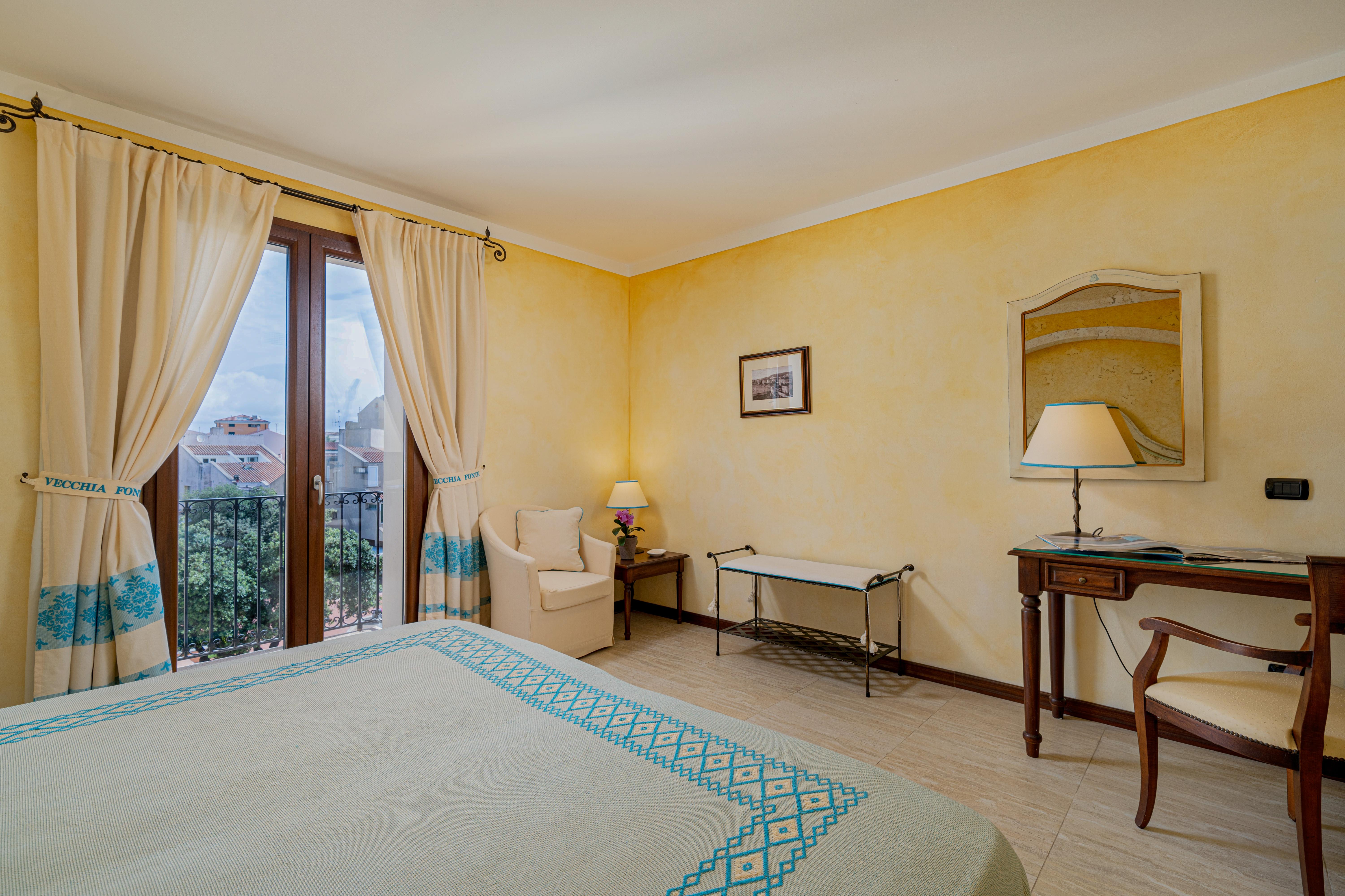 La Vecchia Fonte Boutique Hotel Палау Экстерьер фото