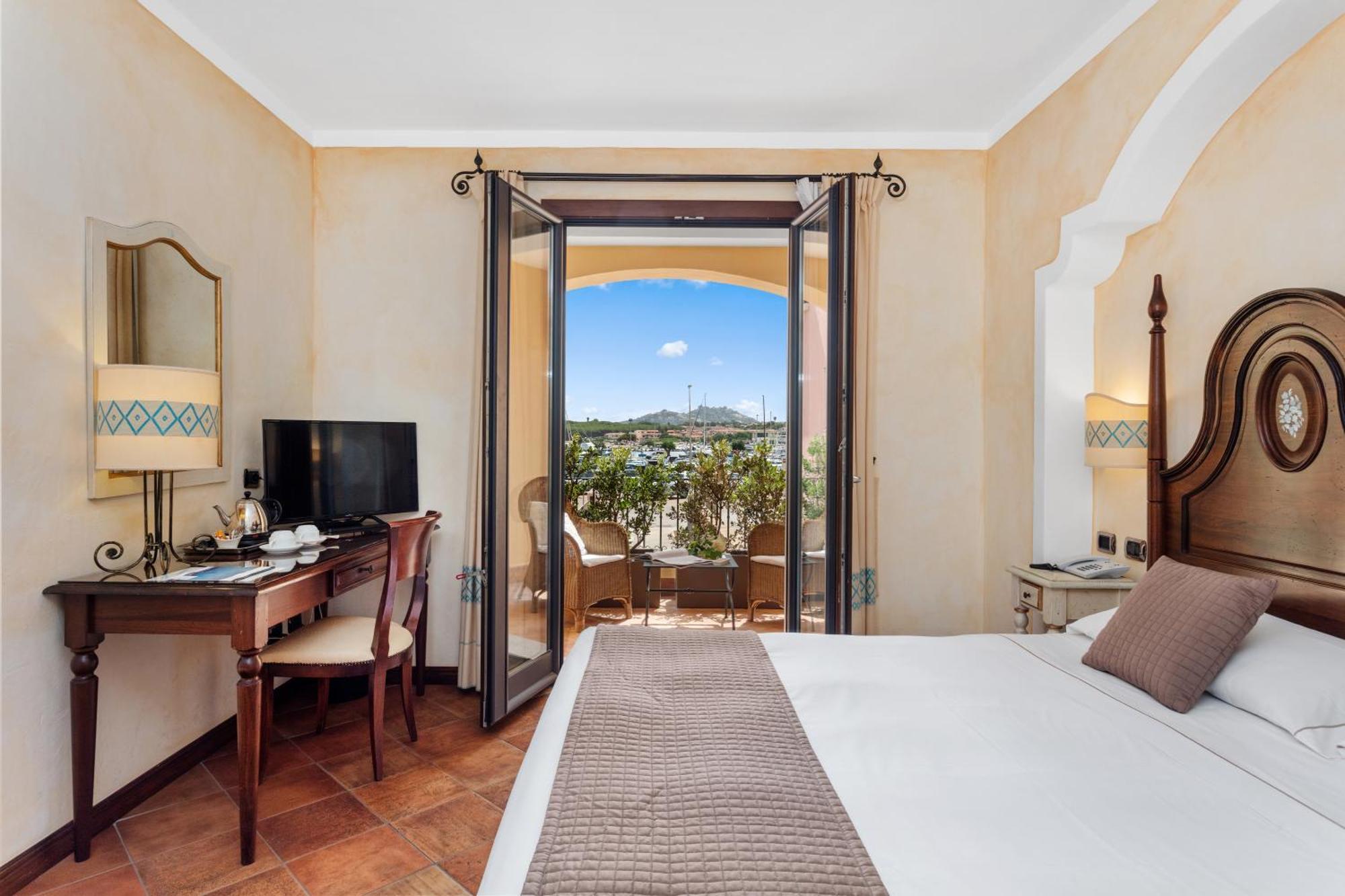La Vecchia Fonte Boutique Hotel Палау Экстерьер фото