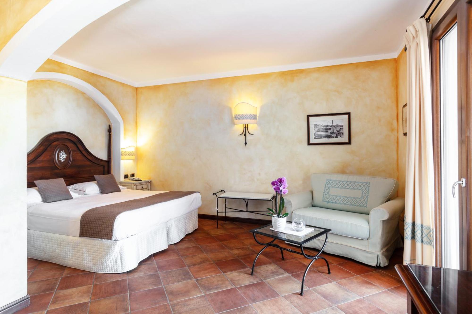 La Vecchia Fonte Boutique Hotel Палау Экстерьер фото