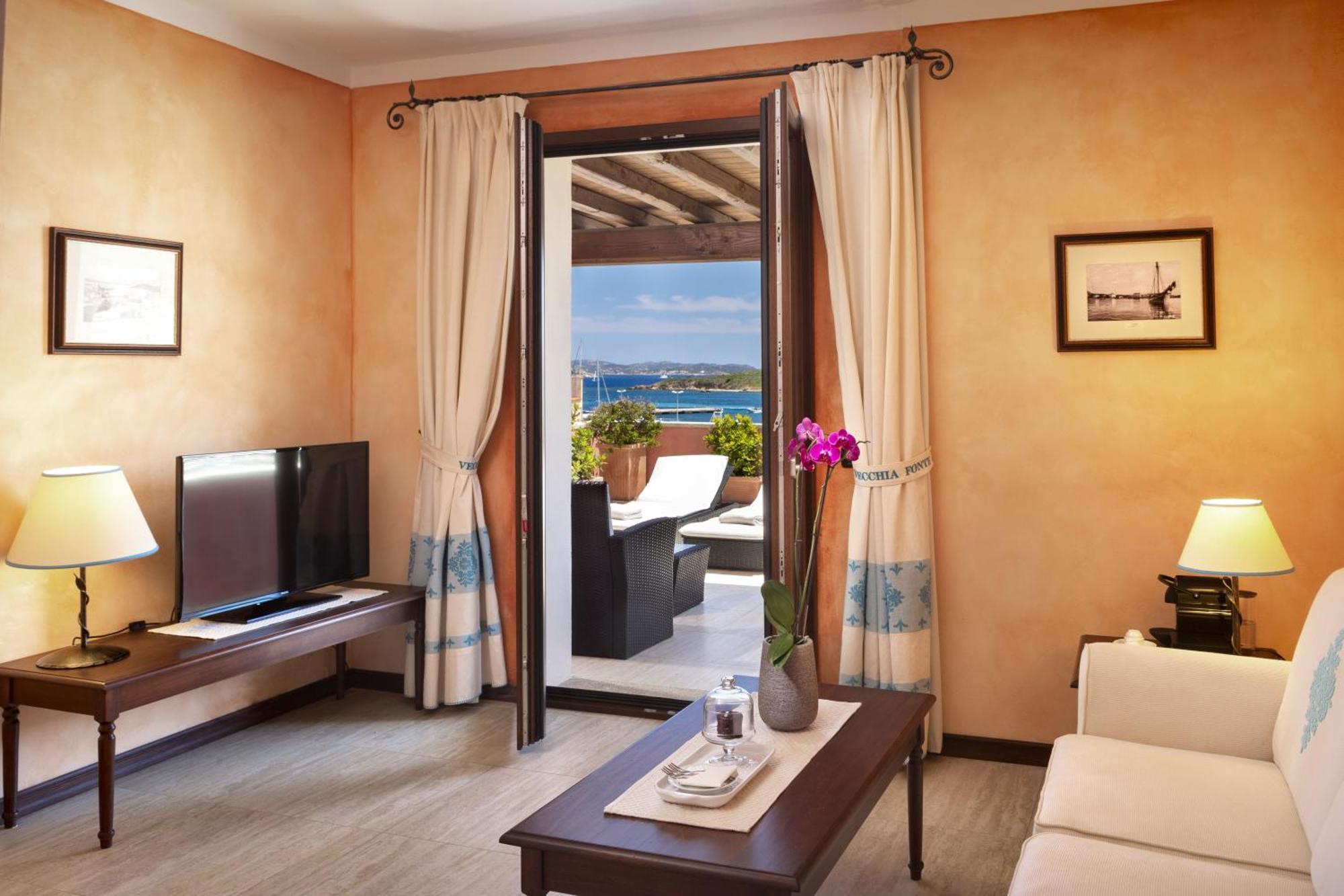 La Vecchia Fonte Boutique Hotel Палау Номер фото